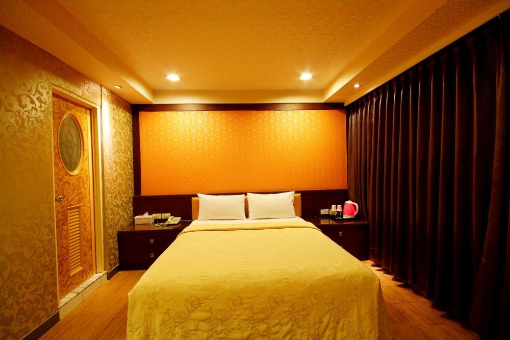 โกลเดน โฮม โฮเต็ล Hotel ไทเป ภายนอก รูปภาพ